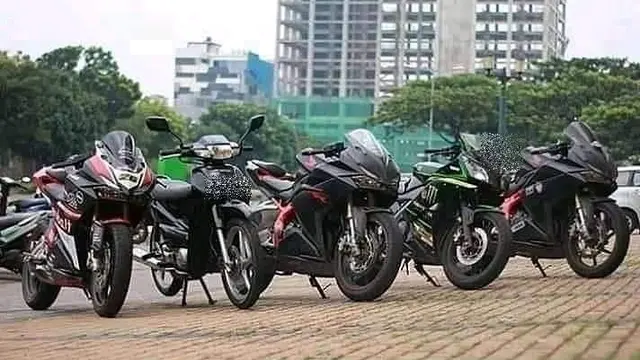 6 Kendaraan Salah Tempat Parkir Ini Bikin Geleng Kepala, Kocak