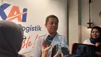 Direktur Operasi KAI Logistik Heri Siswanto dalam konferensi pers di Jakarta, Rabu (24/7/2024). (Dok KAI Logistik)