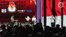 Calon Wakil Presiden nomor urut 3 Mahfud Md, Calon Wakil Presiden nomor urut 1 Muhaimin Iskandar dan Calon Wakil Presiden nomor urut 2 Gibran Rakabuming Raka (kiri ke kanan) saat debat keempat Pemilu 2024 di Jakarta Convention Center (JCC), Jakarta. (Liputan6.com/Angga Yuniar)