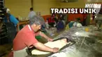 Warga menyiapkan berbagai hal yang disukai mendiang semasa hidup.