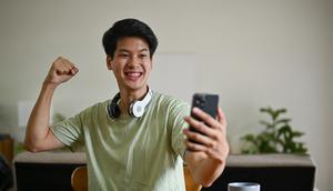 Ilustrasi top up game. (c) BongkarnGraphic/Depositphotos