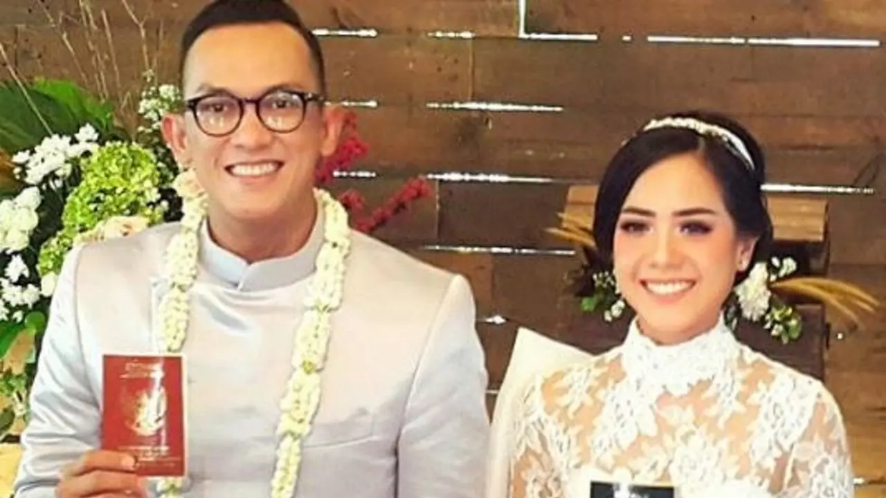 [Bintang] Steny Agustaf dan Jihan Oktary