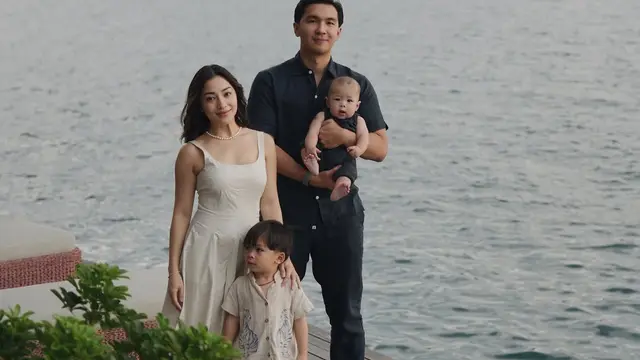 Outfit Santai Nikita Willy saat Liburan ke Labuan Bajo. [@nikitawillyofficial94]