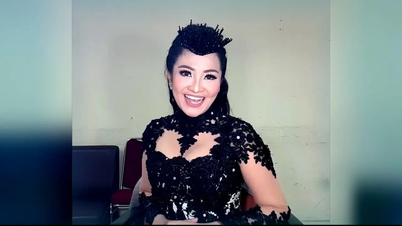 Fitri Carlina Ajak Fans Datang ke Festival Crossborder Nunukan