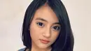 Foto ketika tengah melakukan tes makeup ini diunggah Nayla pada November 2023 lalu. Melihat foto tersebut, netizen ramai bubuhkan komentar dan menyebut jika artis dengan nama lengkap Nayla Denny Purnama ini memang sangat mirip dengan mendiang Vina. Posenya dan ekspresinya ketika berfoto juga diusahakan semirip mungkin dengan foto almarhumah Vina. (Liputan6.com/IG/@nayladpurnama)