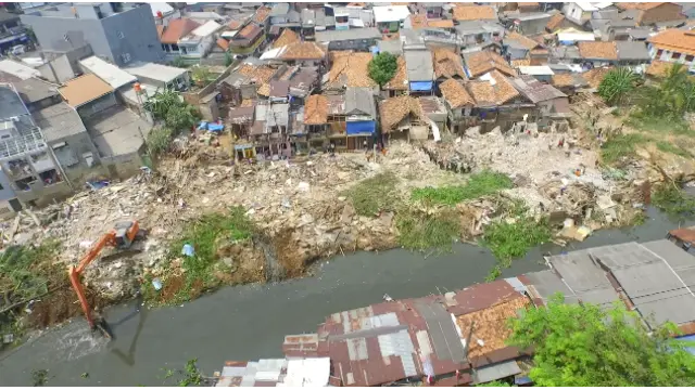 DRONE: Penampakan Udara Kampung Pulo Sebelum dan Sesudah Dibongkar