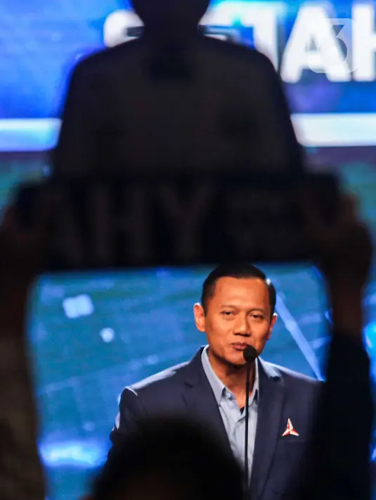 Peningkatan pertumbuhan ekonomi nasional, memperluas lapangan kerja dan kemudahan usaha bagi pelaku UMKM akan menjadi konsentrasi Partai Demokrat. (Liputan6.com/Angga Yuniar)