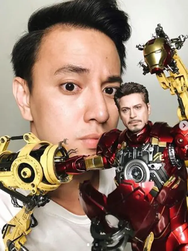 Penggemar Marvel, Ini 7 Potret Billy Davidson dengan Koleksi Action Figure Miliknya