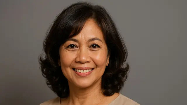 14 Model Potongan Rambut untuk Ibu-Ibu Usia 50 Tahun yang Sedang Tren di 2025, Bikin Wajah Tampak Lebih Muda di Usia Matang