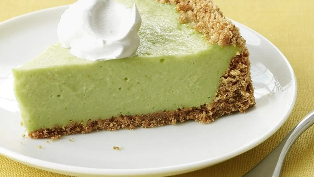 Pie Alpukat, si Kue Manis Menu Penutup Sehat di Hari Kamis