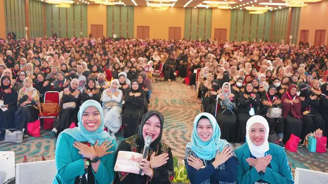 Women Festive 2024