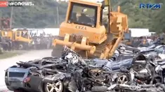 Dalam upaya mencegah pemberantasan korupsi, Presiden Filipina,  Rodrigo Duterte, menghancurkan puluhan mobil mewah yang diselundupkan ke negaranya.