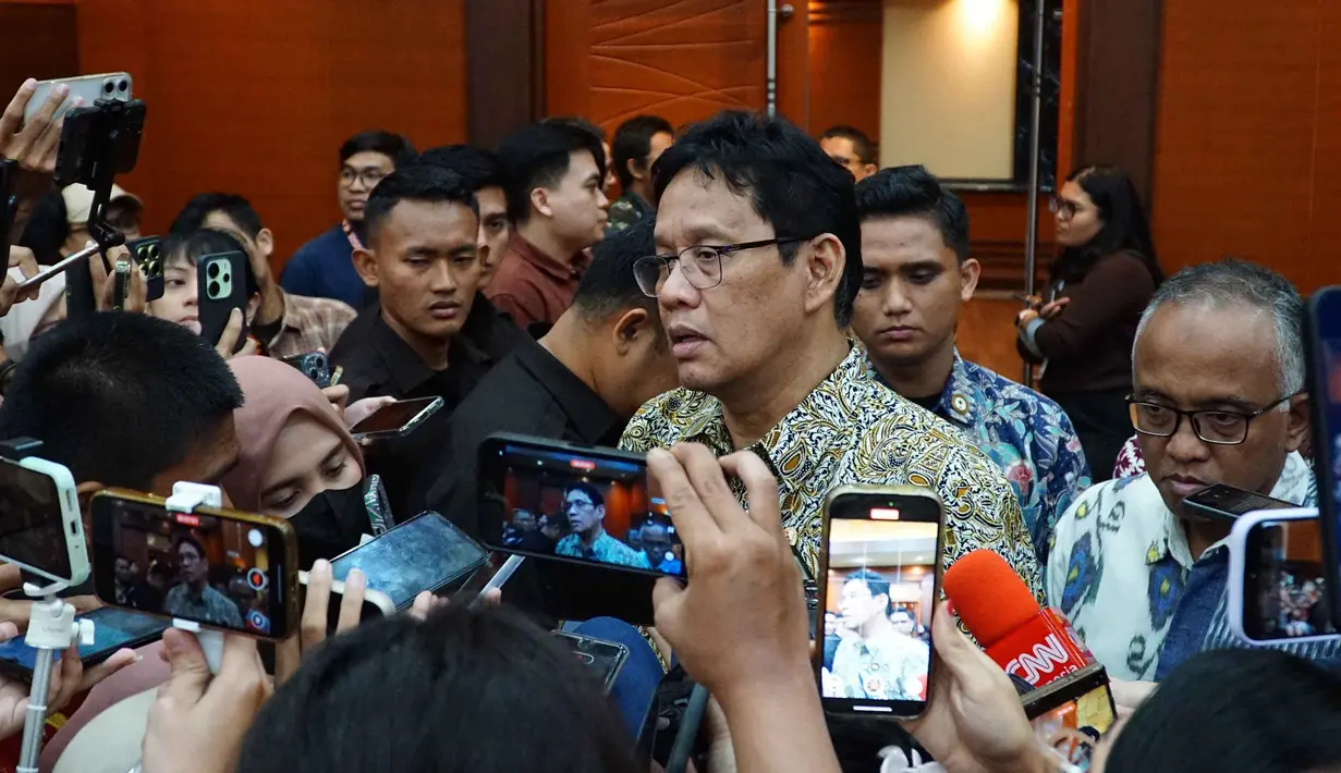 Belanja pemerintah pusat terealisasi sebesar Rp2.602,3 triliun atau 96,3% dari target. Dari jumlah tersebut, belanja kementerian dan lembaga mencapai Rp1.500,4 triliun atau 129,3% dari target, sedangkan belanja non-kementerian dan lembaga tercatat Rp1.102,0 triliun atau 71,5% dari target. Tampak dalam foto, Menteri Keuangan (Menkeu) Purbaya Yudhi Sadewa saat memberi keterangan usai Konferensi Pers APBN Kita, di Kantor Kementerian Keuangan, Jakarta, Kamis (8/1/2026). (merdeka.com/magang/Rendi Saputra)