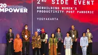 Menteri Koperasi dan UKM Teten Masduki dalam acara G20 Side event Rebuilding women's Productivity Post Pandemic, di Hotel Royal Ambarrukmo, Yogyakarta, Rabu (18/5/2022).