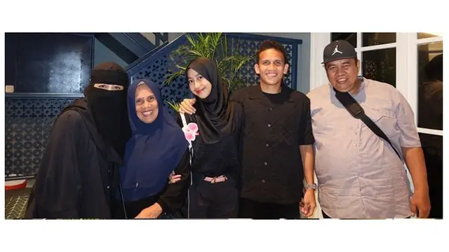 6 Potret Adiba Khanza Rayakan Ulang Tahun Egy Maulana, Beri Kejutan Spesial