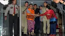 Wakil Ketua DPRD Banten, SM Hartono usai menjalani pemeriksaan KPK, Jakarta, Rabu (2/12/2015).Hartono Tampinongkol adalah satu dari 8 orang yang tertangkap OTT oleh penyidik KPK di kawasan Serpong. (Liputan6.com/Helmi Afandi)
