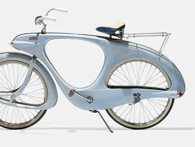Sepeda Spacelander didesain oleh desainer mobil dan sepeda ternama di Inggris, Benjamin George Bowden (3 June 1906 – 6 March 1998). Secara komersial sepeda ini bisa dibilang gagal atau tidak laku. dan menjadi barang antik. (messynessychic.com)