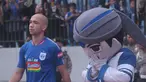 Emje bersanding dengan bomber PSIS Semarang asal Brasil, Bruno Silva (kiri) menjelang pertandingan. (Bola.com/Vincentius Atmaja)