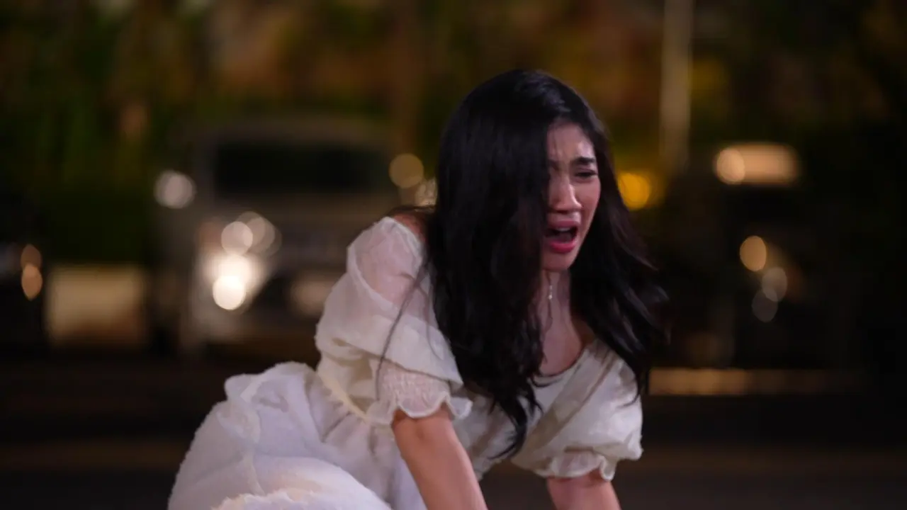 Cinta di Bawah Tangan