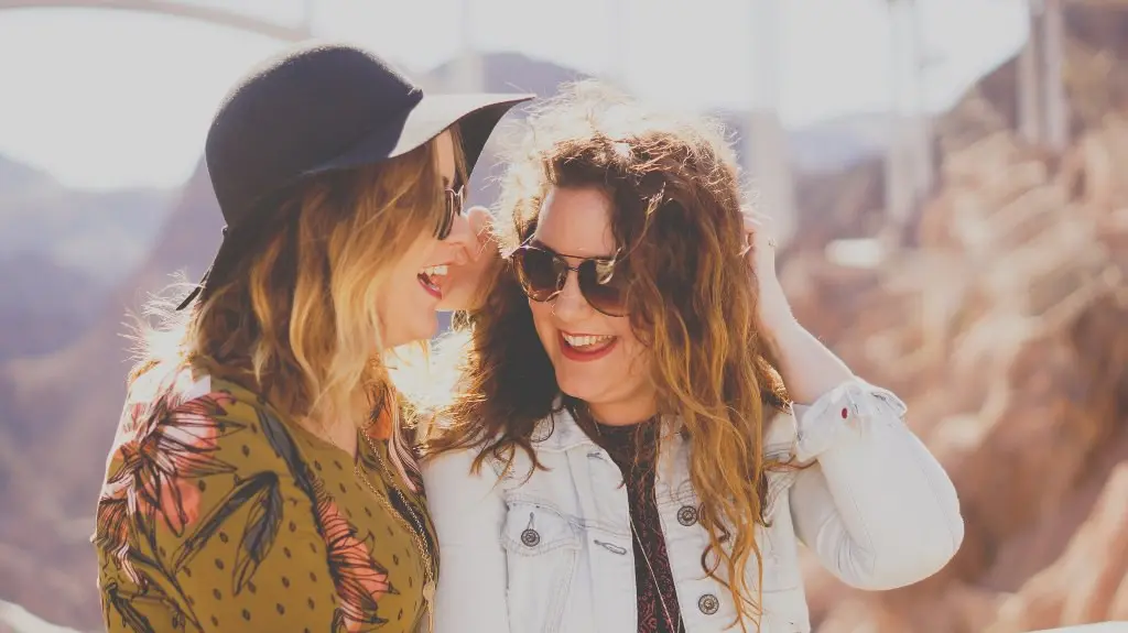 5 hal yang bikin kamu harus pikir-pikir untuk menganggap seseorang sebagai teman. (Foto: unsplash.com/Katie Treadway)