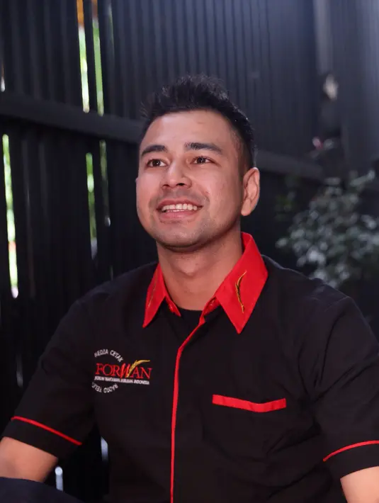 Ia mengaku mendapat undangan dari Forwan, meski ia telat datang sampai di tempat acara karena melaksanakan solat Jumat terlebih dahulu. (Andy Masela/Bintang.com)