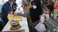 Operasi pasar di Surabaya dilakukan hingga 23 Desember. (Dian Kurniawan/Liputan6.com)