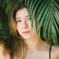 Seperti inilah penampilan Shalom Razade ketika menjalani photoshoot dengan fotografer Agus Devayana. (Foto: instagram.com/agus.devayana)