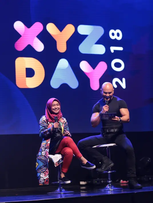 "Rameh banget, jadi pas aku nongol dipanggung full padat rameh. Terus mereka ketawa dan diluar dugaan," ungkap Ria Ricis. (Adrian Putra/Bintang.com)