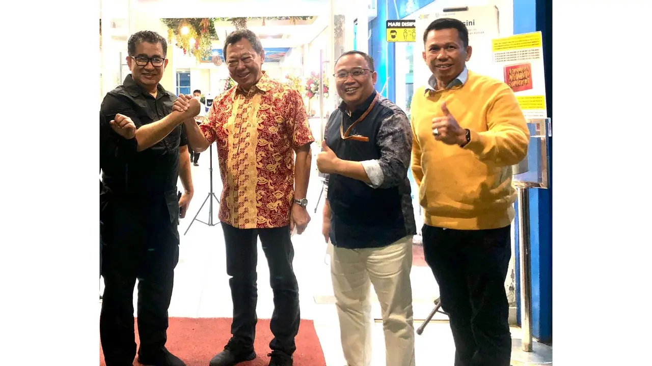Pj Gubernur Sulbar Akmal Malik bertemu direksi Sriwijaya Air (Liputa6.com/Istimewa)