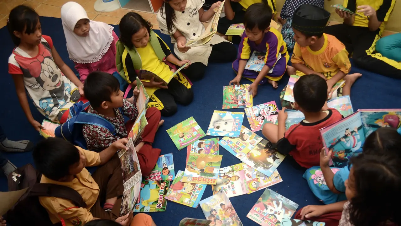 Taman Baca Inovator: Membangun Kebiasaan Membaca Anak-anak