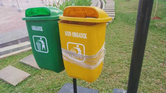 Ilustrasi Tempat Sampah