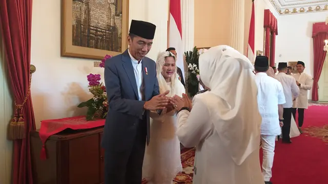 Presiden Jokowi saat open house di Istana Jakarta, Rabu (5/6/2019)