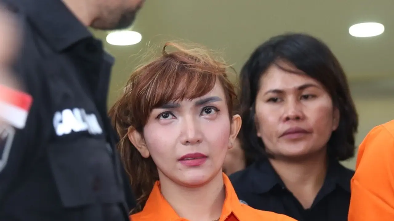 [Bintang] Roro Fitria