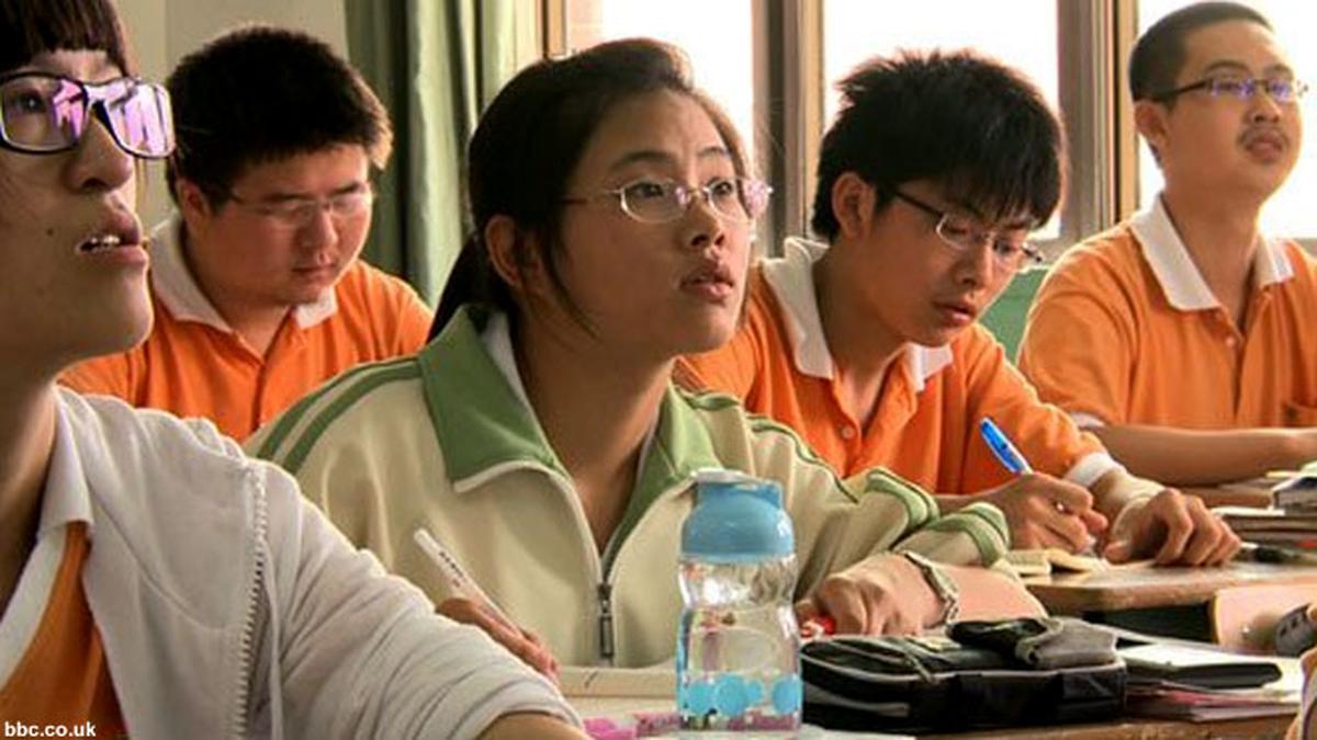 Diprotes! Sekolah di China Larang Murid Jatuh Cinta dan Pacaran - Global  Liputan6.com