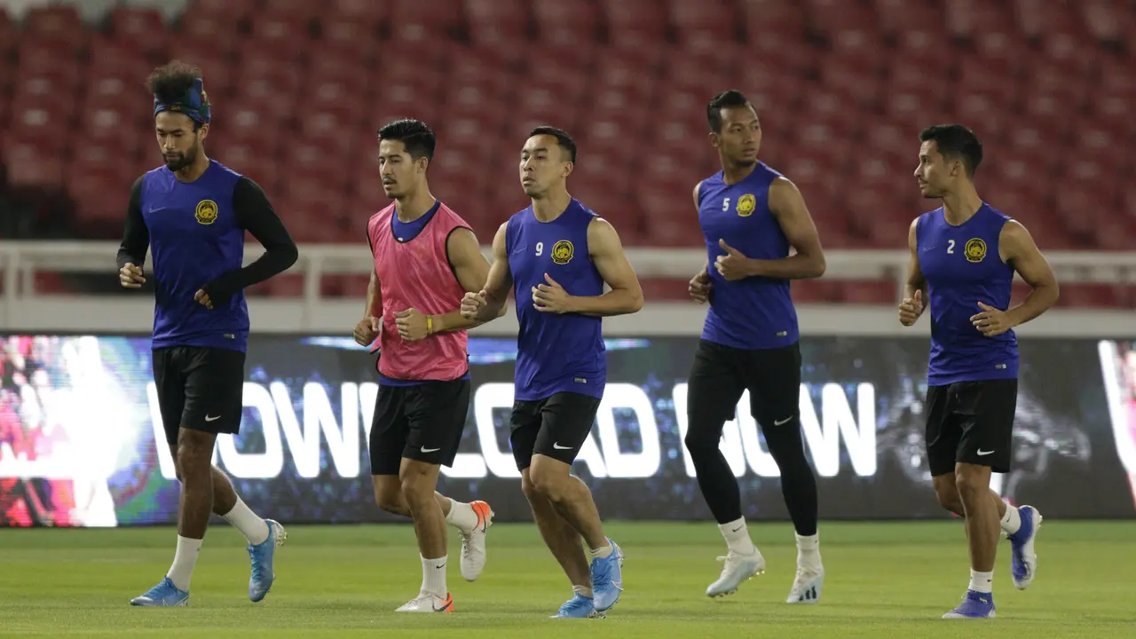 FOTO: Canda Tawa Warnai Latihan Malaysia Jelang Hadapi Timnas Indonesia