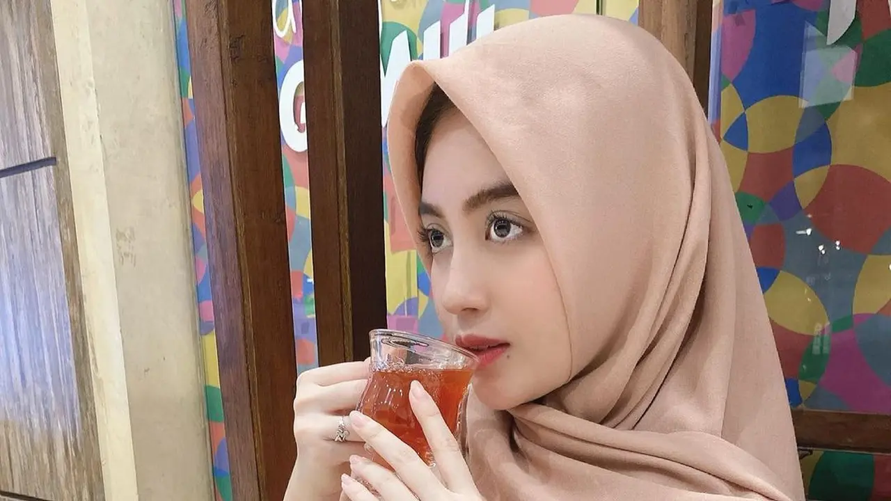 6 Potret Nabilah Ayu Eks JKT48 dalam Balutan Hijab, Bikin Pangling