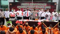 Jajaran Polresta Tangerang meringkus 30 pelaku pencurian kendaraan bermotor (curanmor) lewat Operasi Sikat Maung 2022. (Liputan6.com/Pramita Tristiawati)