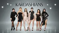 Kim Kardashian dan keluarga berusaha membuat reality show mereka terus mendapatkan rating tinggi. (E!)