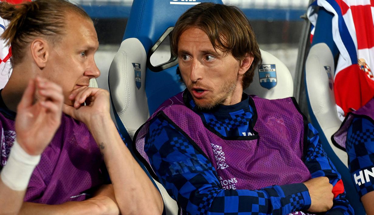 Tuan rumah Kroasia tampil timpang di awal laga tanpa diperkuat andalannya, Luka Modric yang sempat dicadangkan. (AFP/Denis Lovrovic)