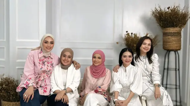 Meisya siregar makin memesona dengan hijab pastel. (credit:instagram.com/meisya__siregar)