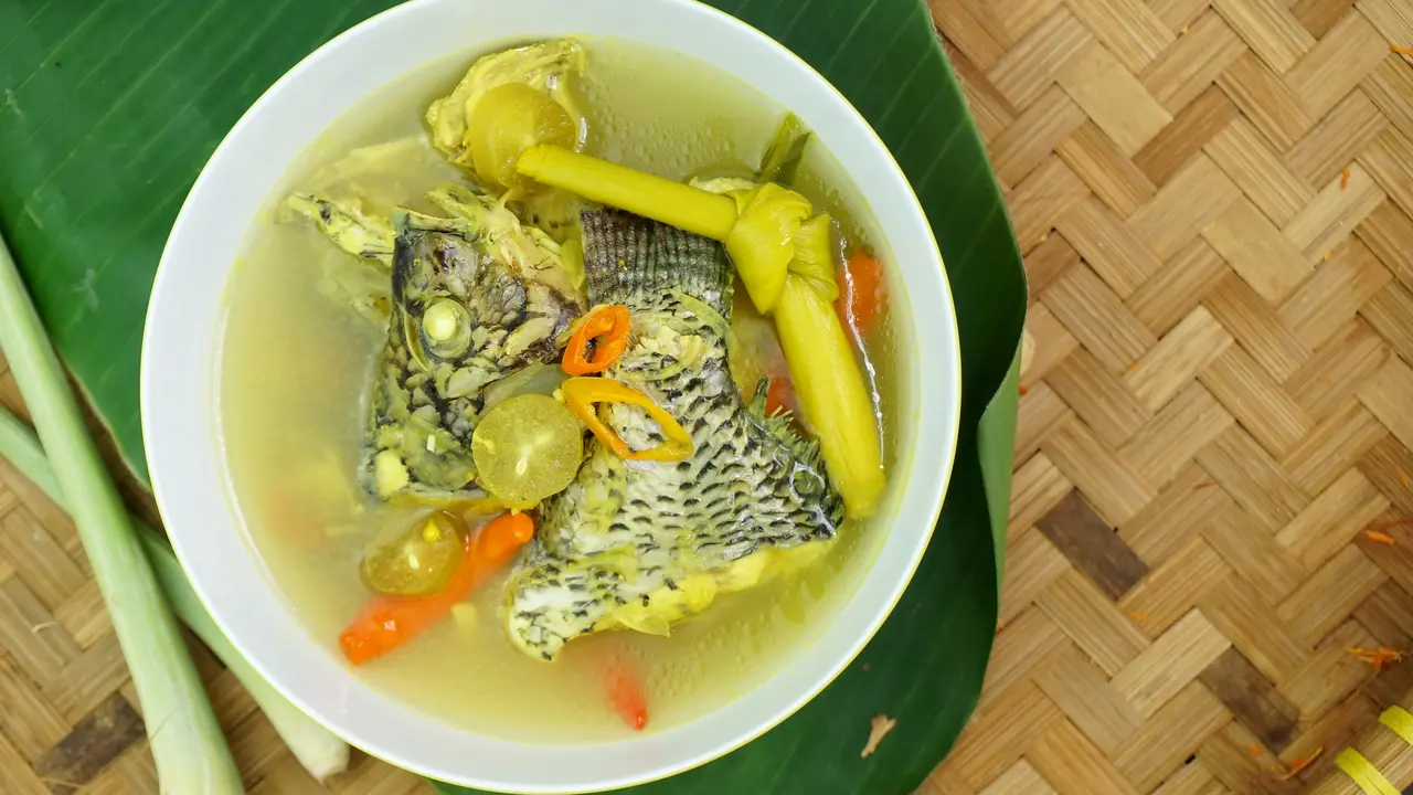 ikan bumbu kuning