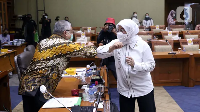 FOTO: Menaker Laporkan Kesiapan Program SPSK PMI ke Arab Saudi kepada DPR