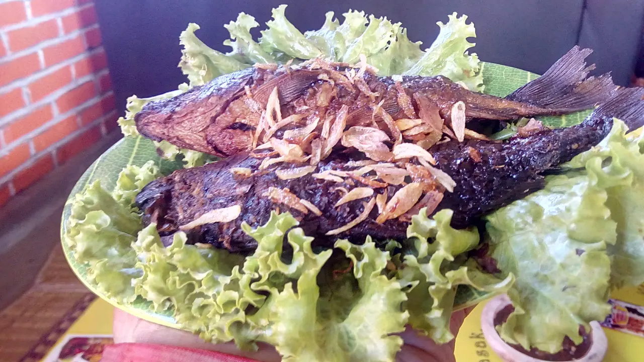 Pindang Ikan Mas Ma Ecot