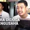 Seorang pengacara ditangkap Polisi karena diduga melakukan pengancaman dan pemerasan terhadap seorang pengusaha. Korban yang takut karena diancam akan dipolisikan, sempat mengirimkan uang sebesar Rp50 juta kepada tersangka.