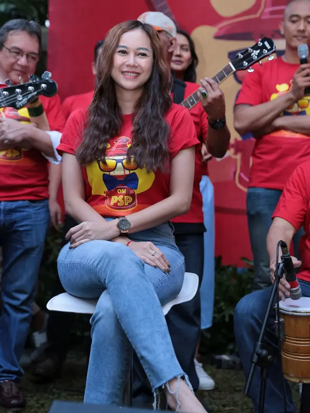 [Bintang] Aura Kasih