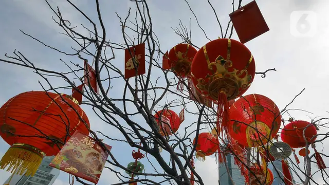 Bundaran HI Berhias Ornamen Imlek