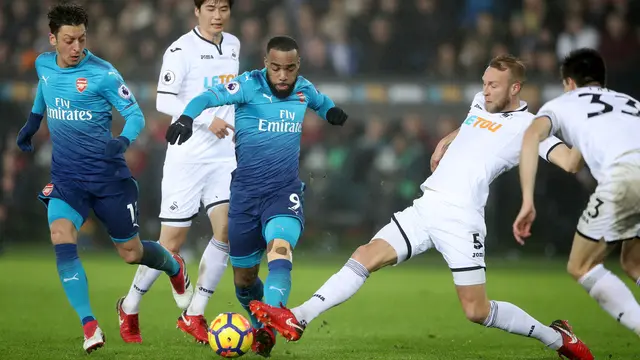 Arsenal Digulung Swansea City
