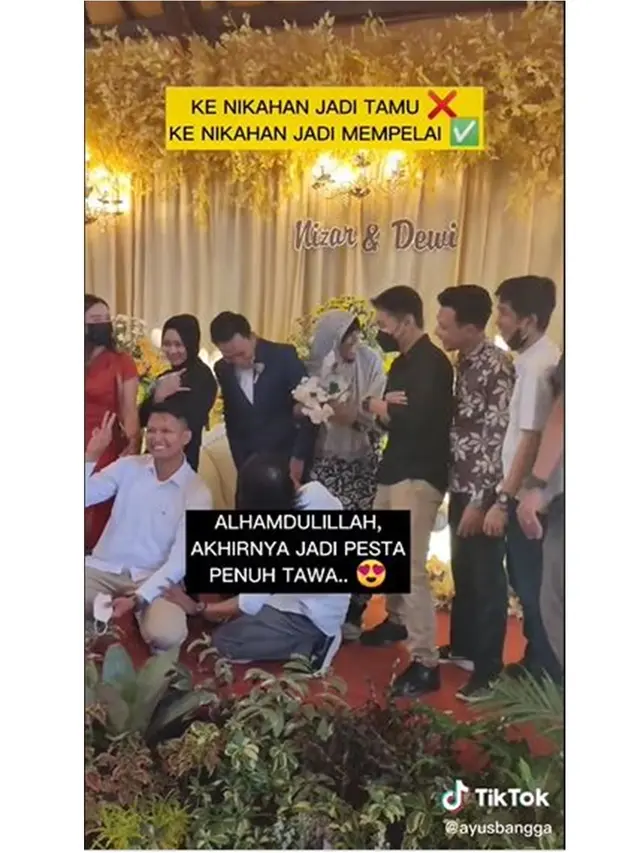 Pasangan Sakit, Pria Ini Rela Jadi Mempelai Wanita Demi Hibur Sahabat di Pelaminan