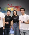 Grup musik Eclat Story sudah lama dikenal masyarakat lewat video cover yang selalu diunggahnya di Youtube. Dua tahun berkarier di dunia musik, namun band ini selalu membawakan lagu orang lain. (Adrian Putra/Bintang.com)