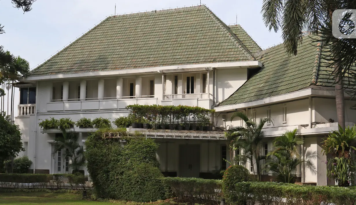 Suasana Rumah Dinas Gubernur DKI Jakarta di kawasan Taman Suropati, Jakarta, Senin (7/10/2019). Rumah Dinas Gubernur DKI Jakarta  direncanakan akan direhabilitasi lagi dengan usul anggaran sebesar Rp 2,42 miliar. (Liputan6.com/Herman Zakharia)
